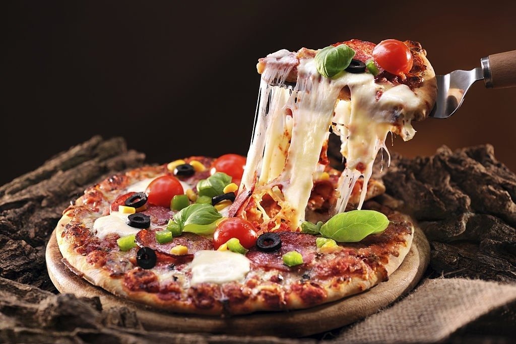 Modern Artisan Pizzerias – Creativity on the Plate