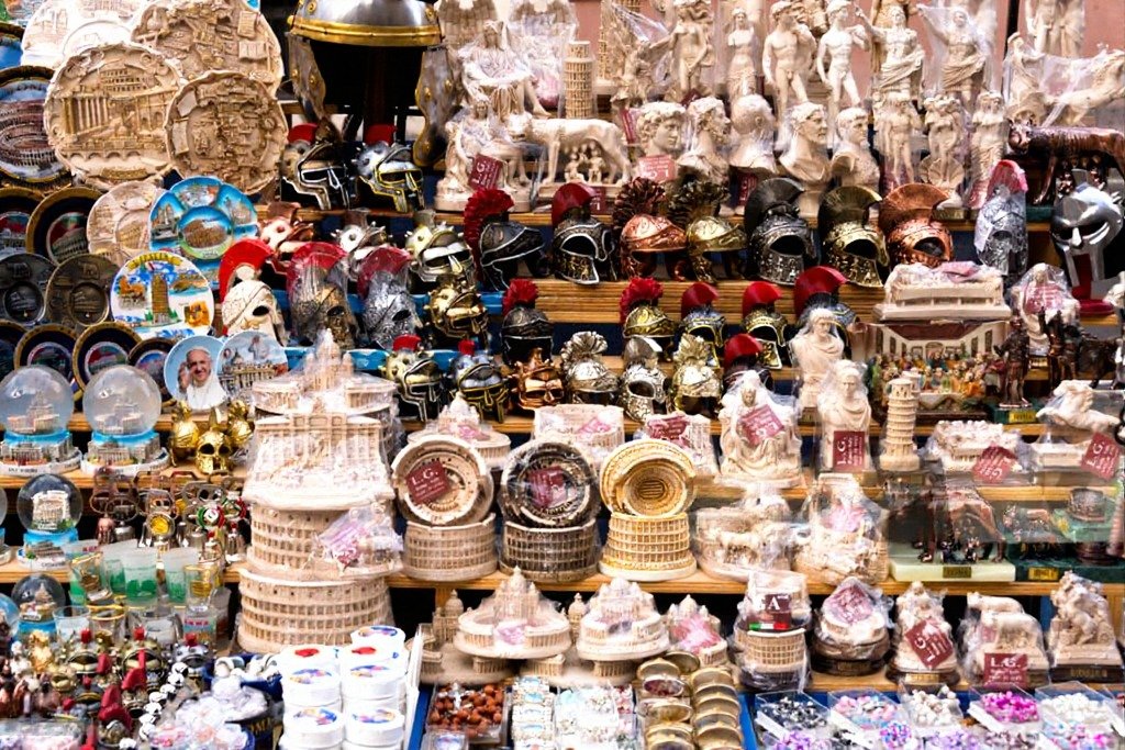 Rome antique market