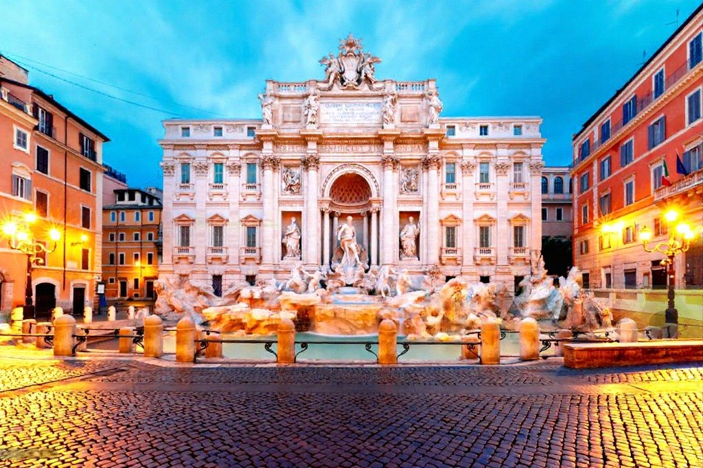 Trevi fountain at night